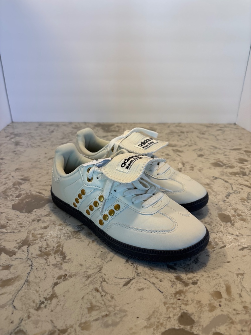 NWT Women’s Adidas Wales Bonner Samba Studded Sneakers Cream/ White 7.5 - Picture 2 of 8